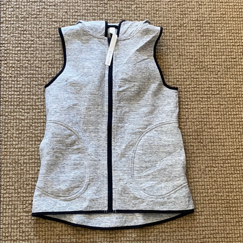 never worn lululemon vest